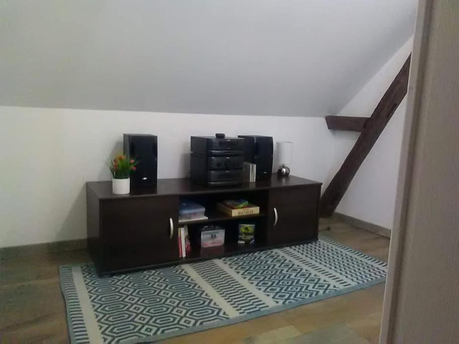 Holiday home Familiale Au Coeur Du Village Villiers-au-Bouin