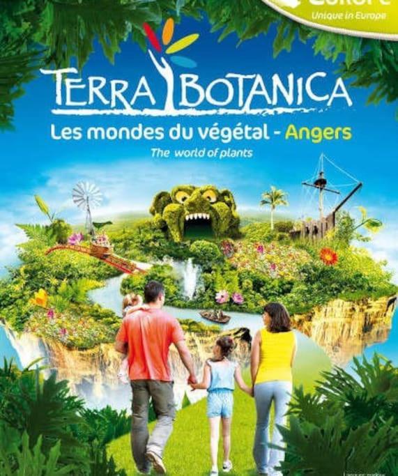Holiday home Familiale Au Coeur Du Village Villiers-au-Bouin
